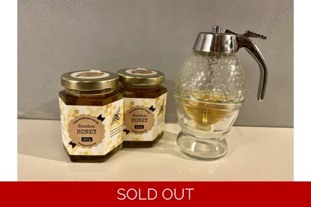 Gift set - 2 honey jars and a glass honey dispenser
